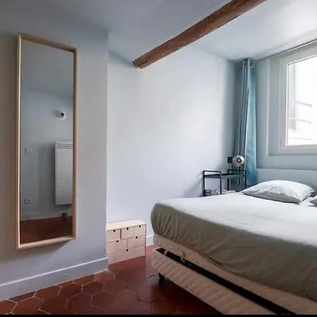 Charming And Comfortable In The Heart Of Appartamento Parigi
